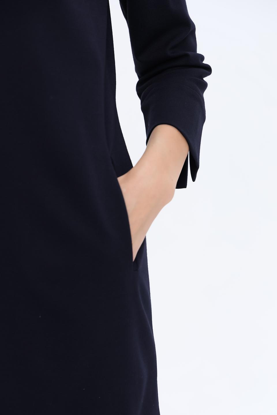 Платье Oui приталенное черное