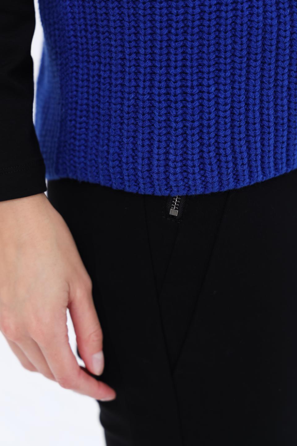 Жилет Oui вязаный синий
