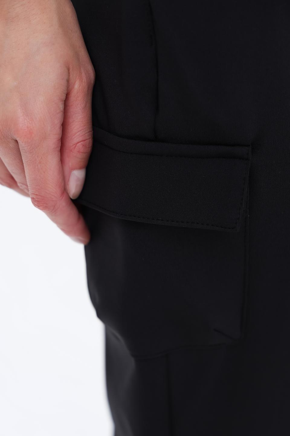 Брюки Monari чёрные с карманами