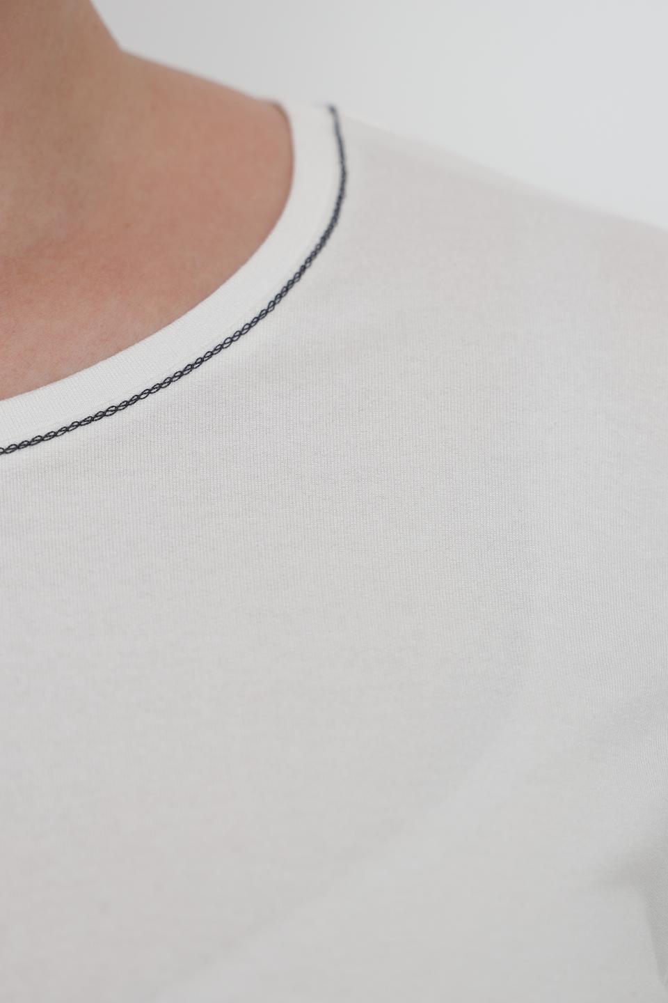 Лонгслив Erfo с декором