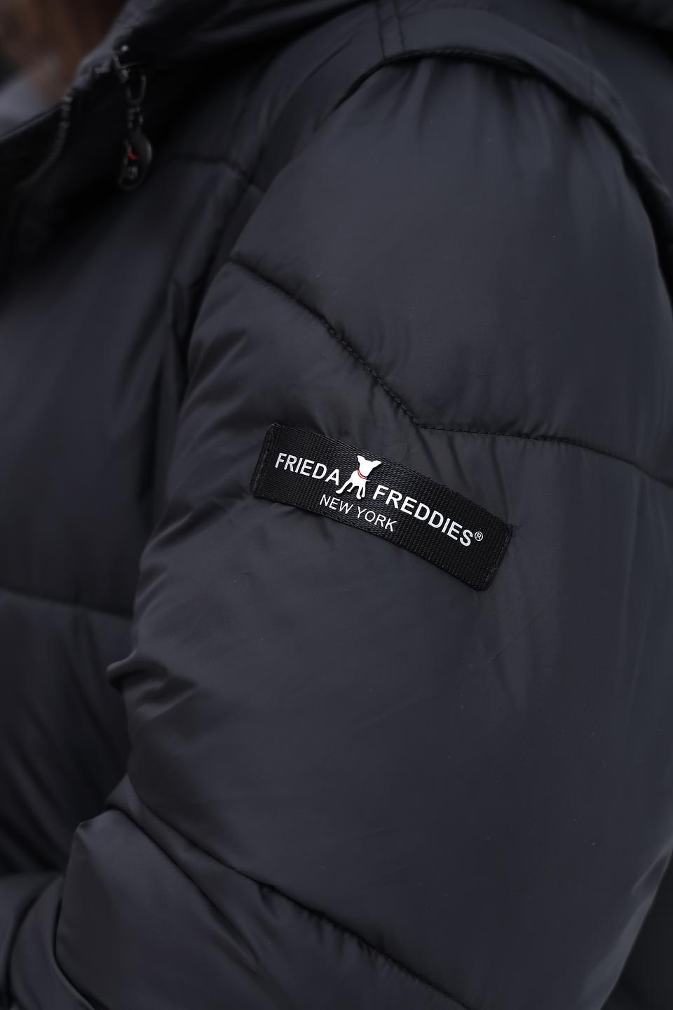 Пальто Frieda and Freddies чёрное стеганое