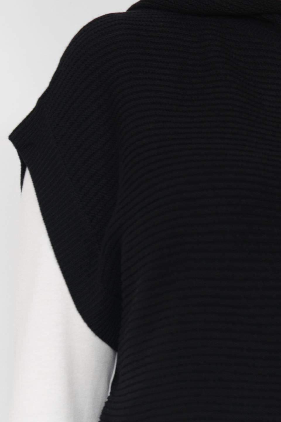 Жилет Doris Streich чёрный с капюшоном