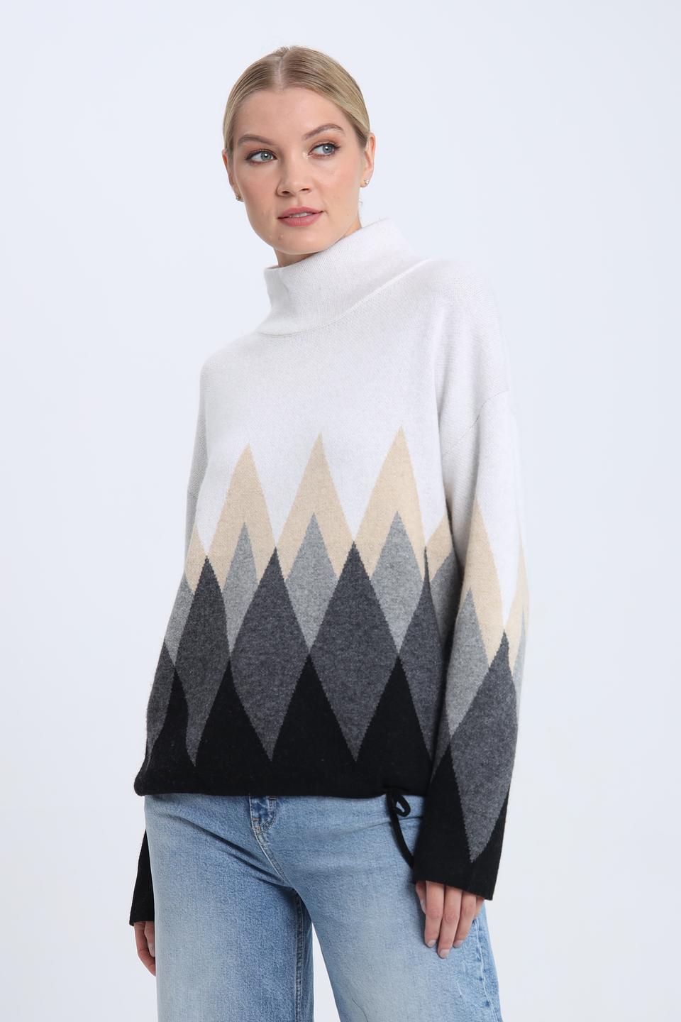 Пуловер Pezzo с ромбами бежевый