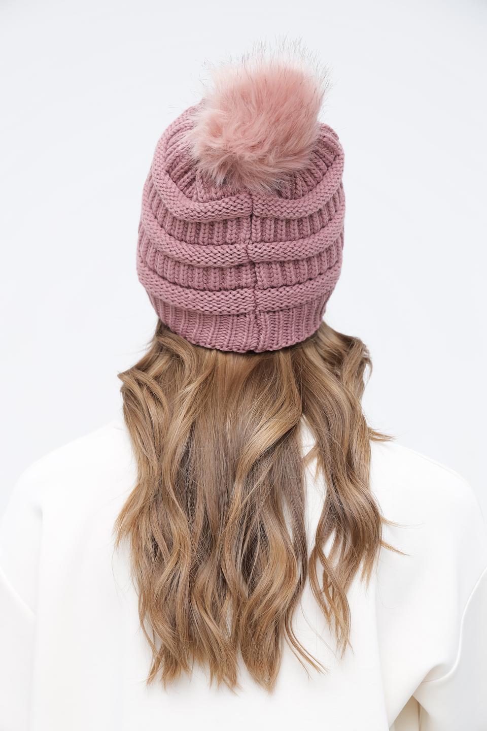 Шапка Wegener с помпоном пудрово-розовая