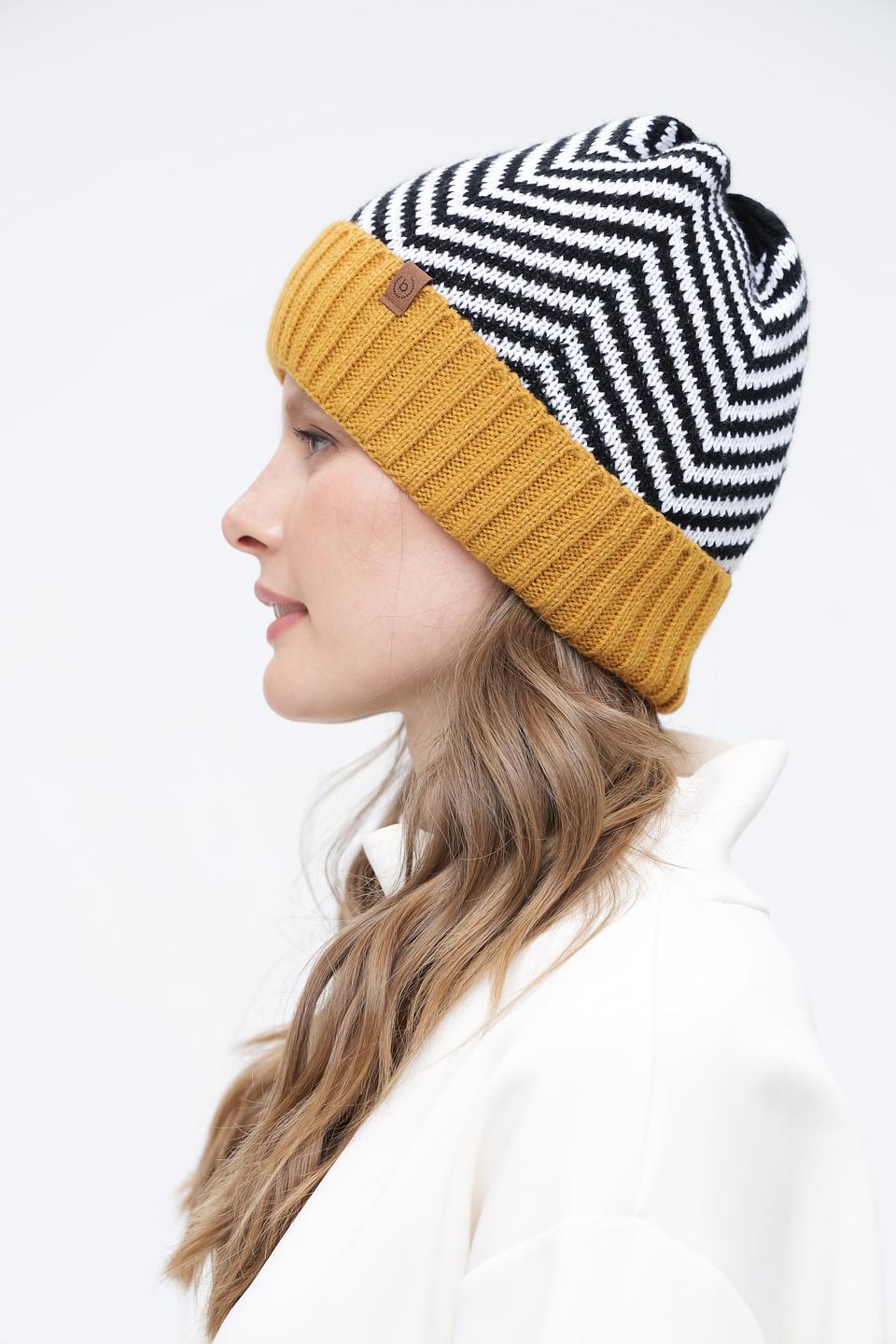 Шапка Bugatti полосатая горчичная