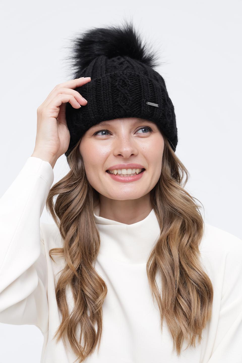 Шапка Bugatti с помпоном чёрная