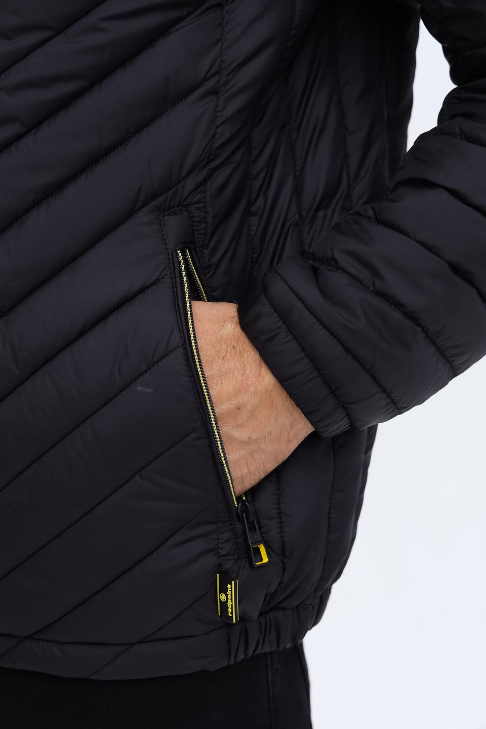 Куртка Red Point стеганая чёрная