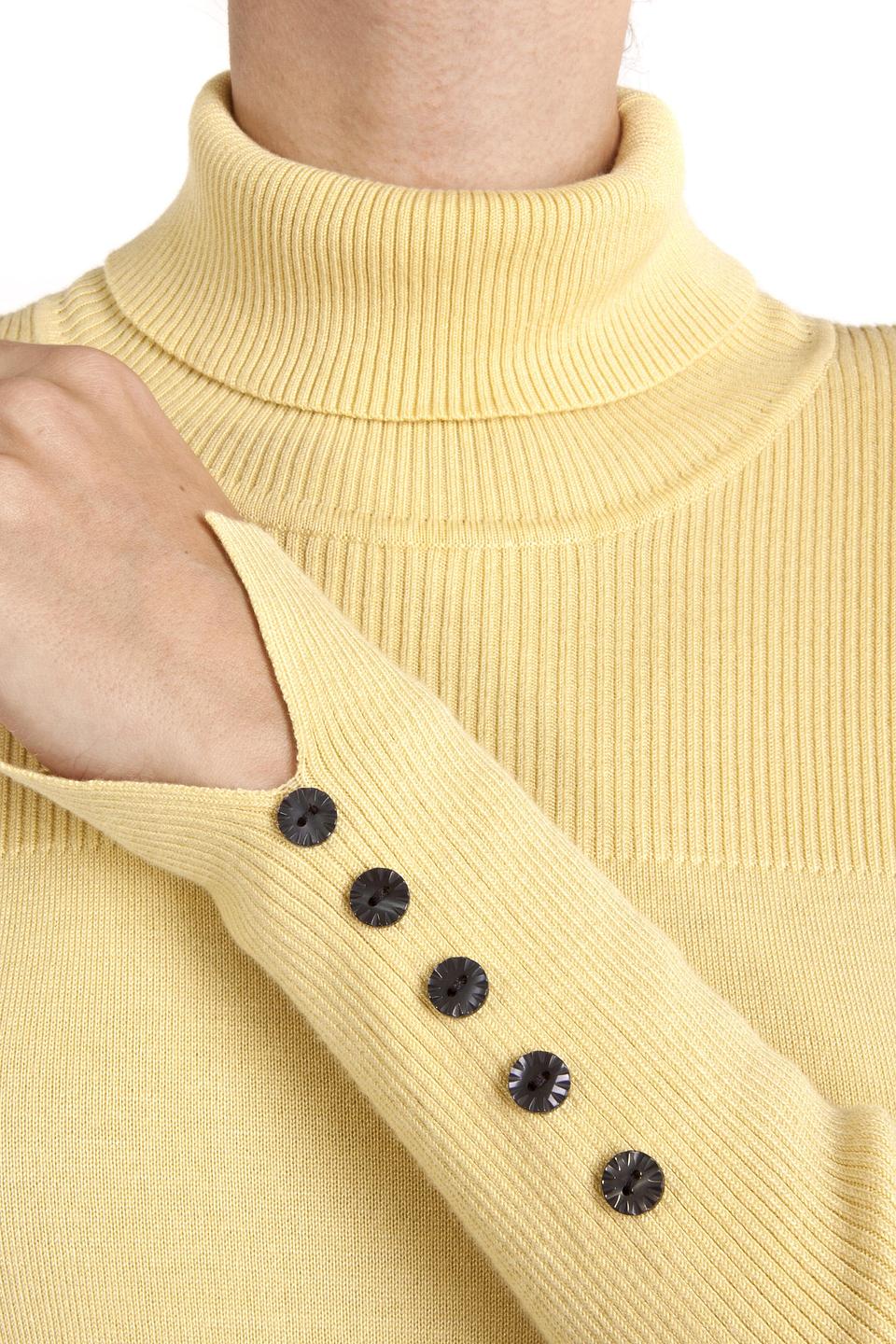 Водолазка Pezzo с пуговицами жёлтая
