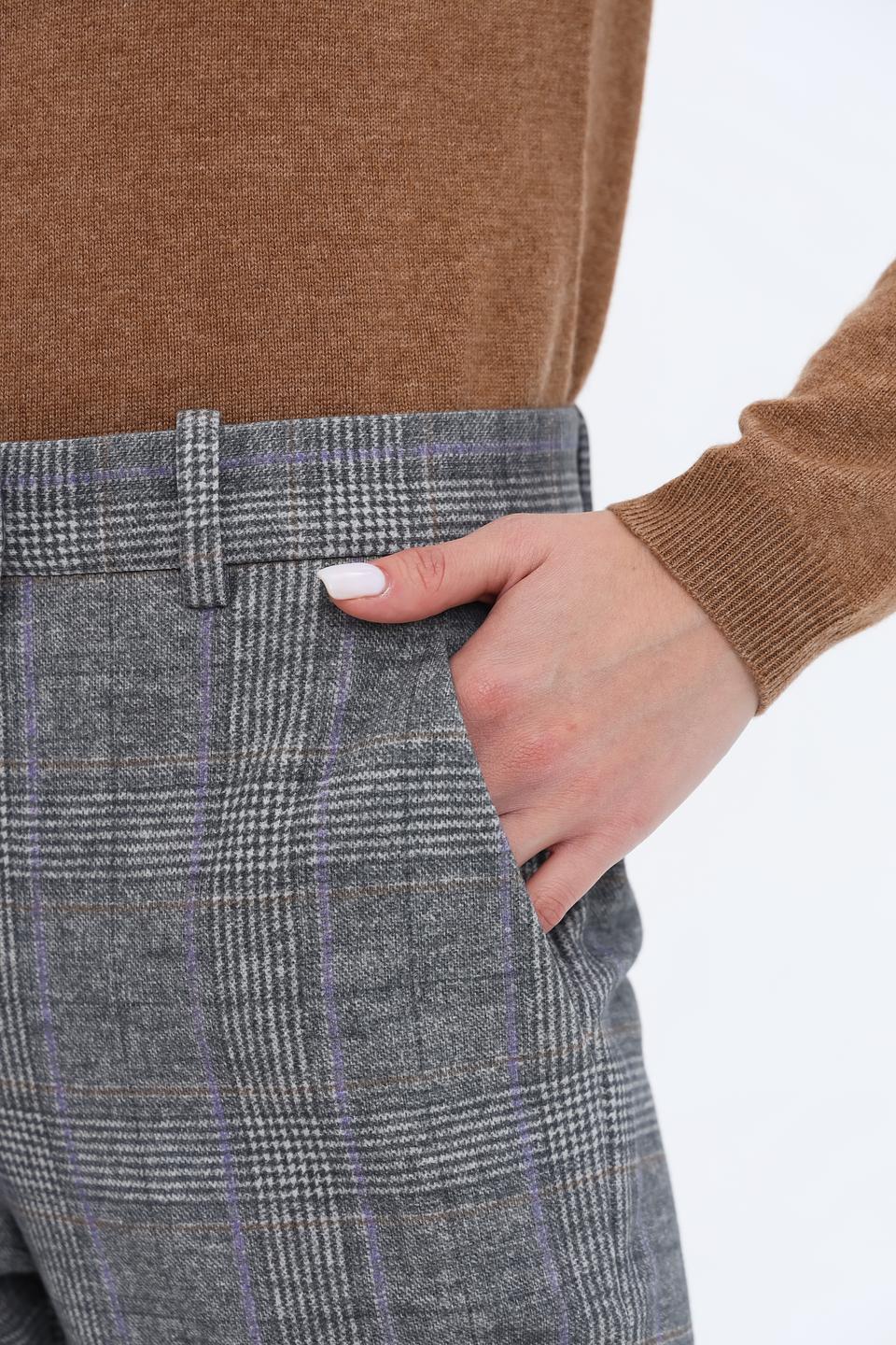 Брюки Circolo 1901 в клетку серые