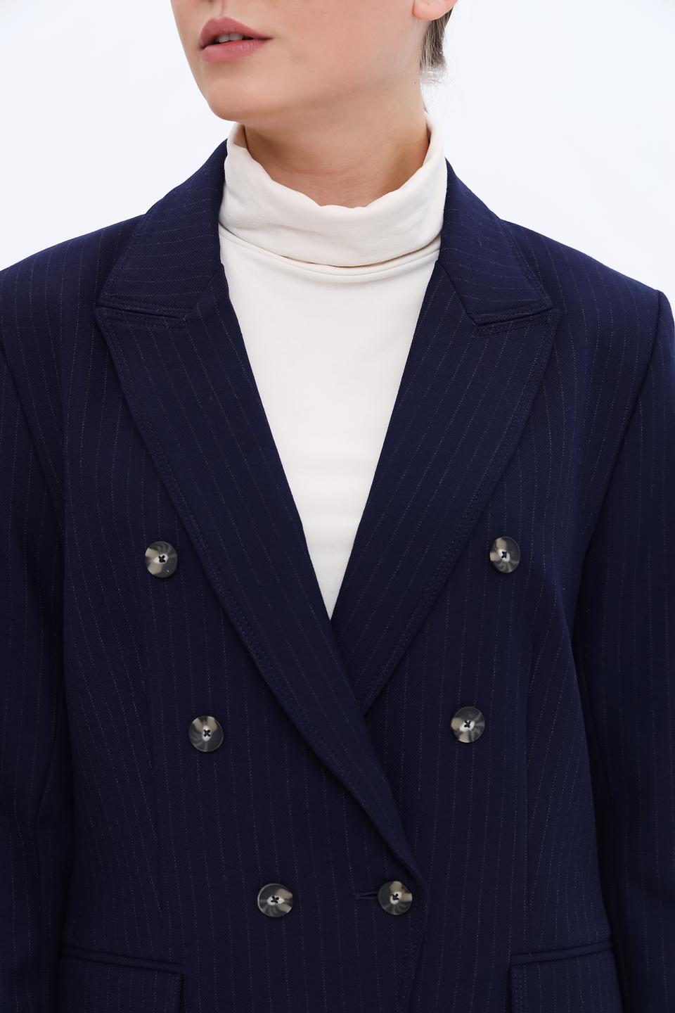 Жакет Rich and Royal приталенный синий