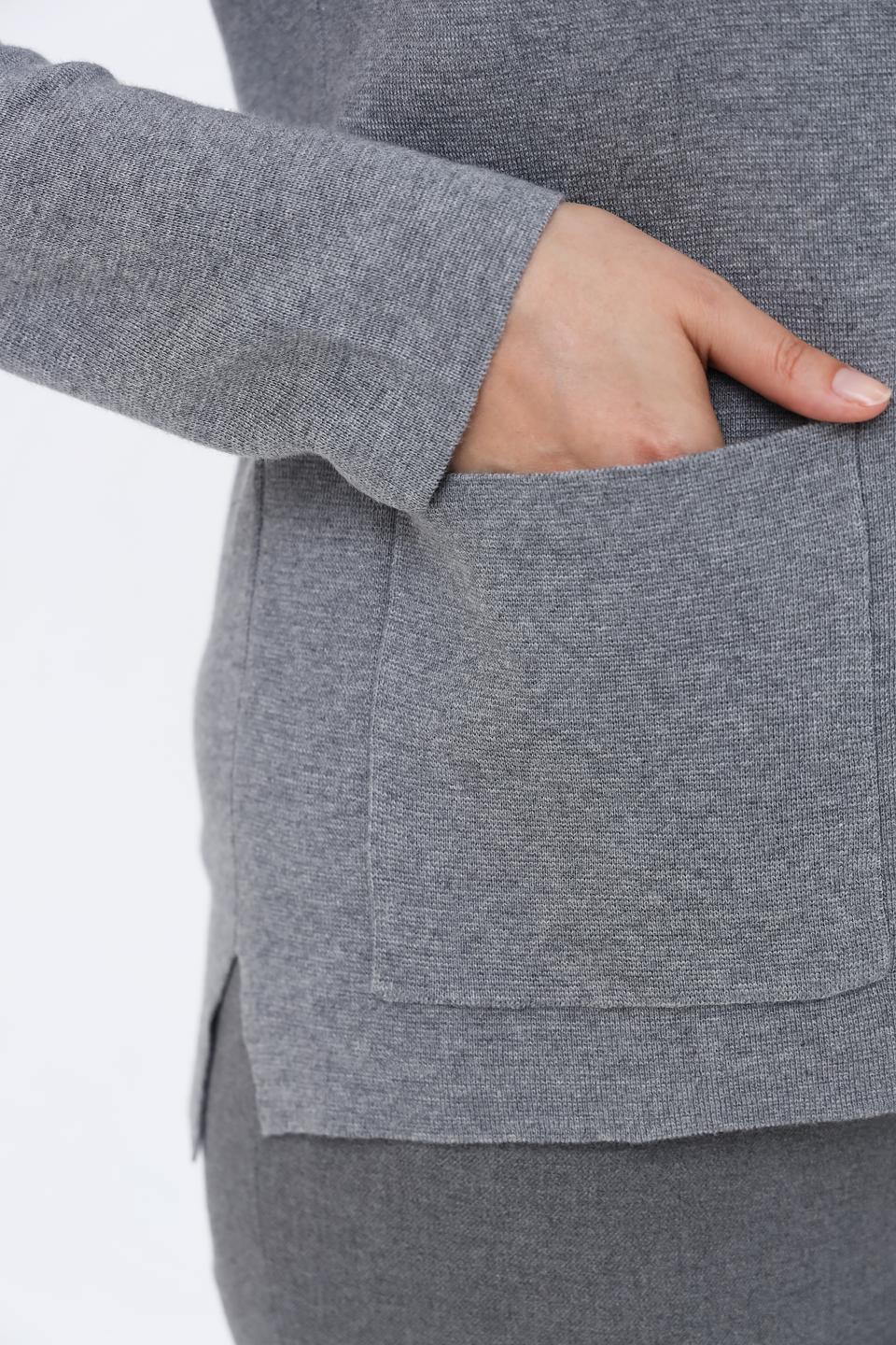 Пуловер Lebek с воротником-стойкой серый