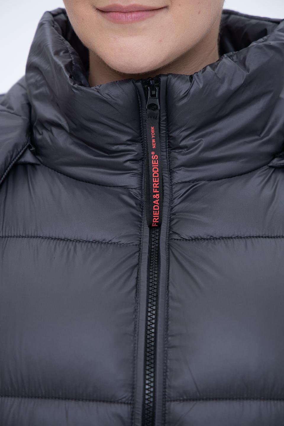 Пальто Frieda and Freddies стеганое серое