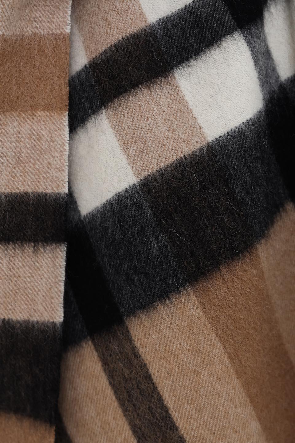 Пончо Fraas в клетку