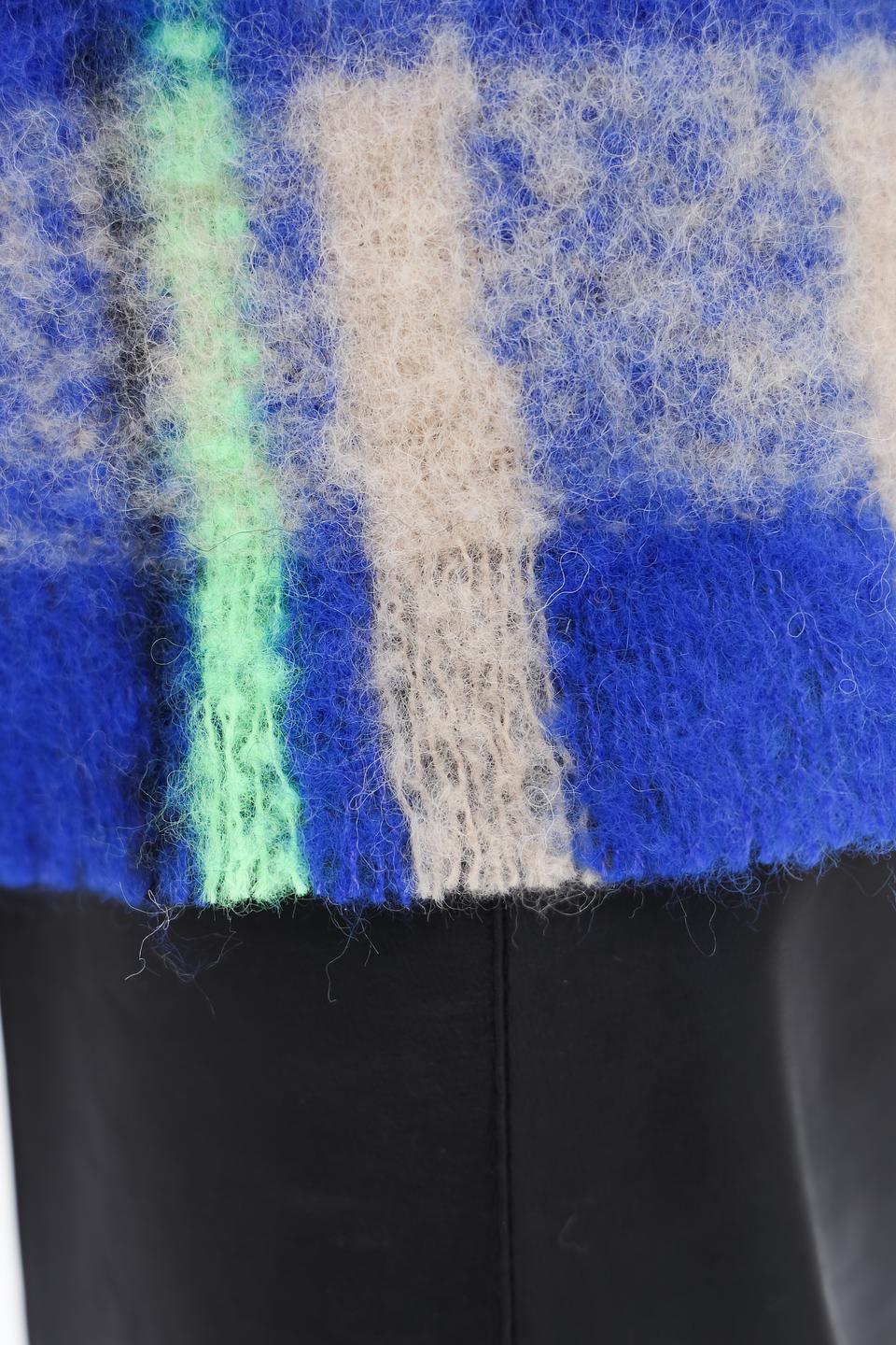 Шарф Oui в клетку синий