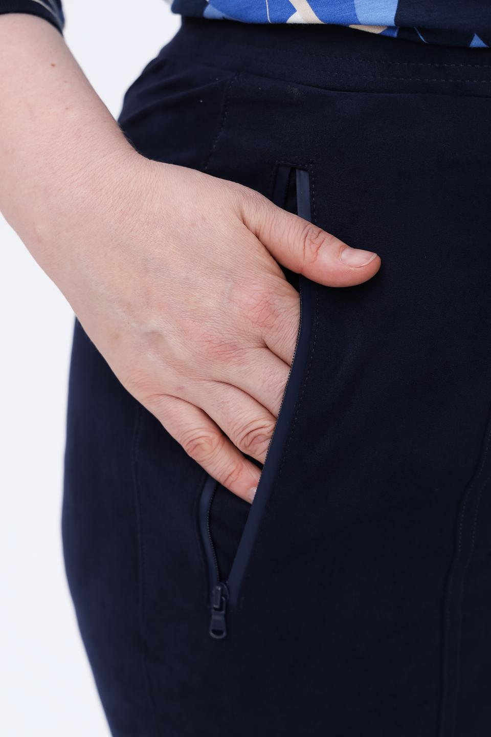 Брюки Olsen приталенные темно-синие