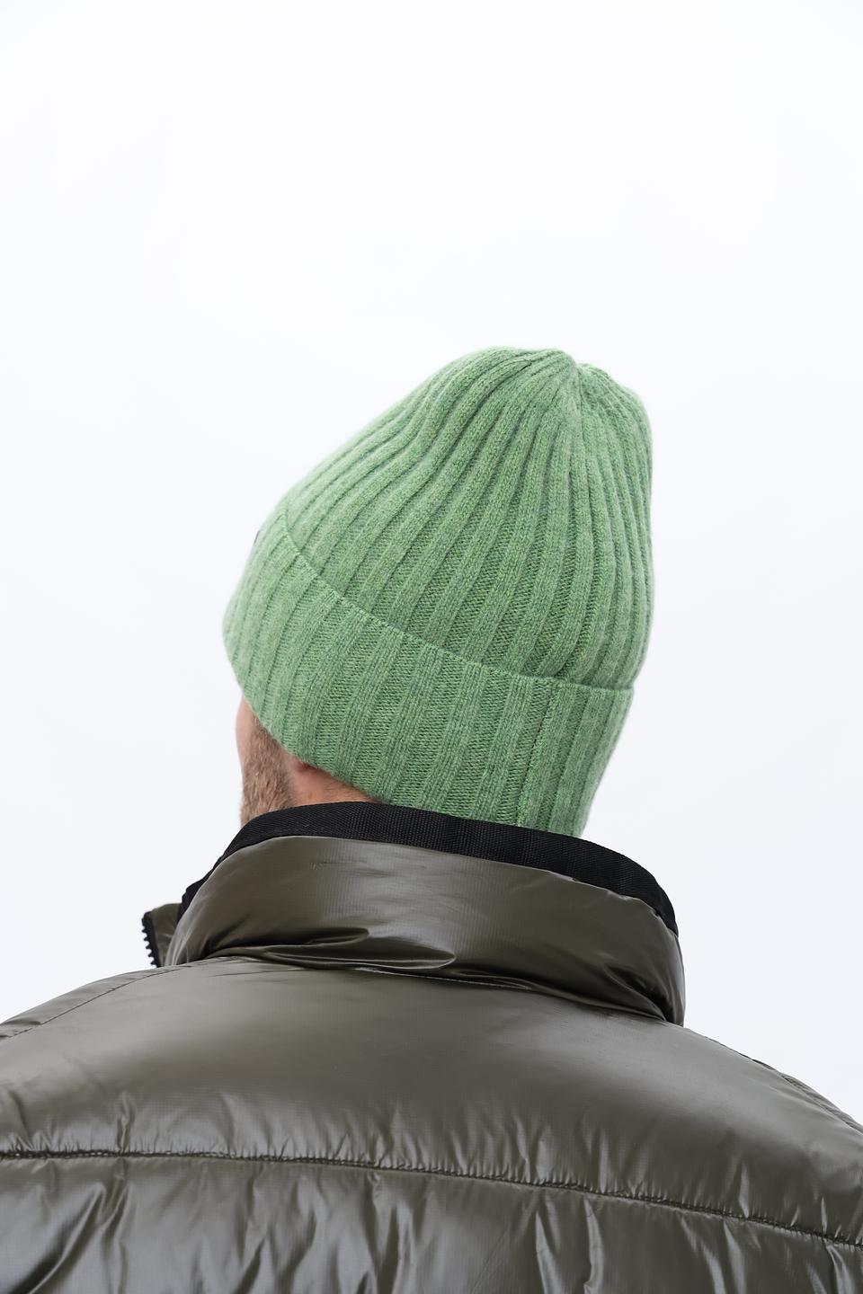 Шапка Marhatter с надписью Crew лайм