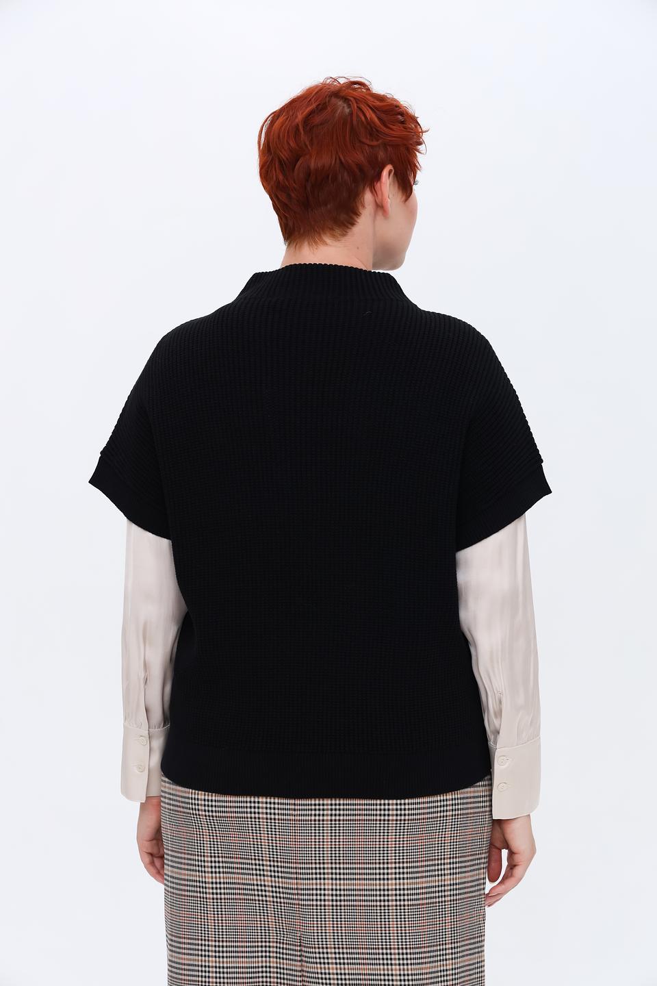 Пуловер Taifun чёрный без рукавов