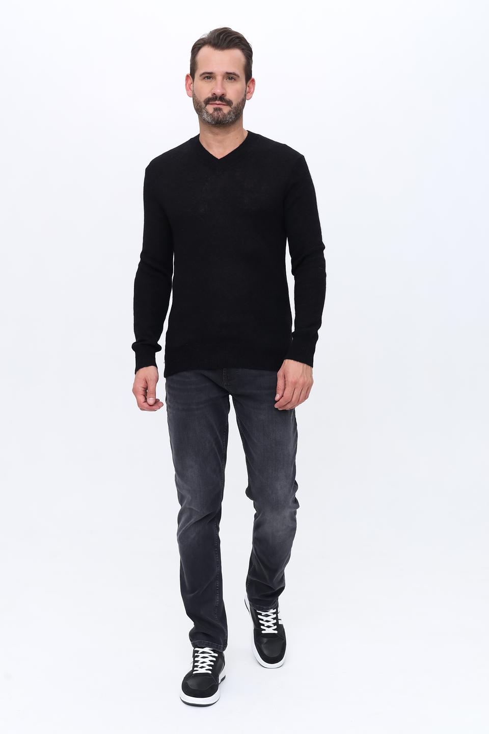 Джемпер Strellson V-образный чёрный