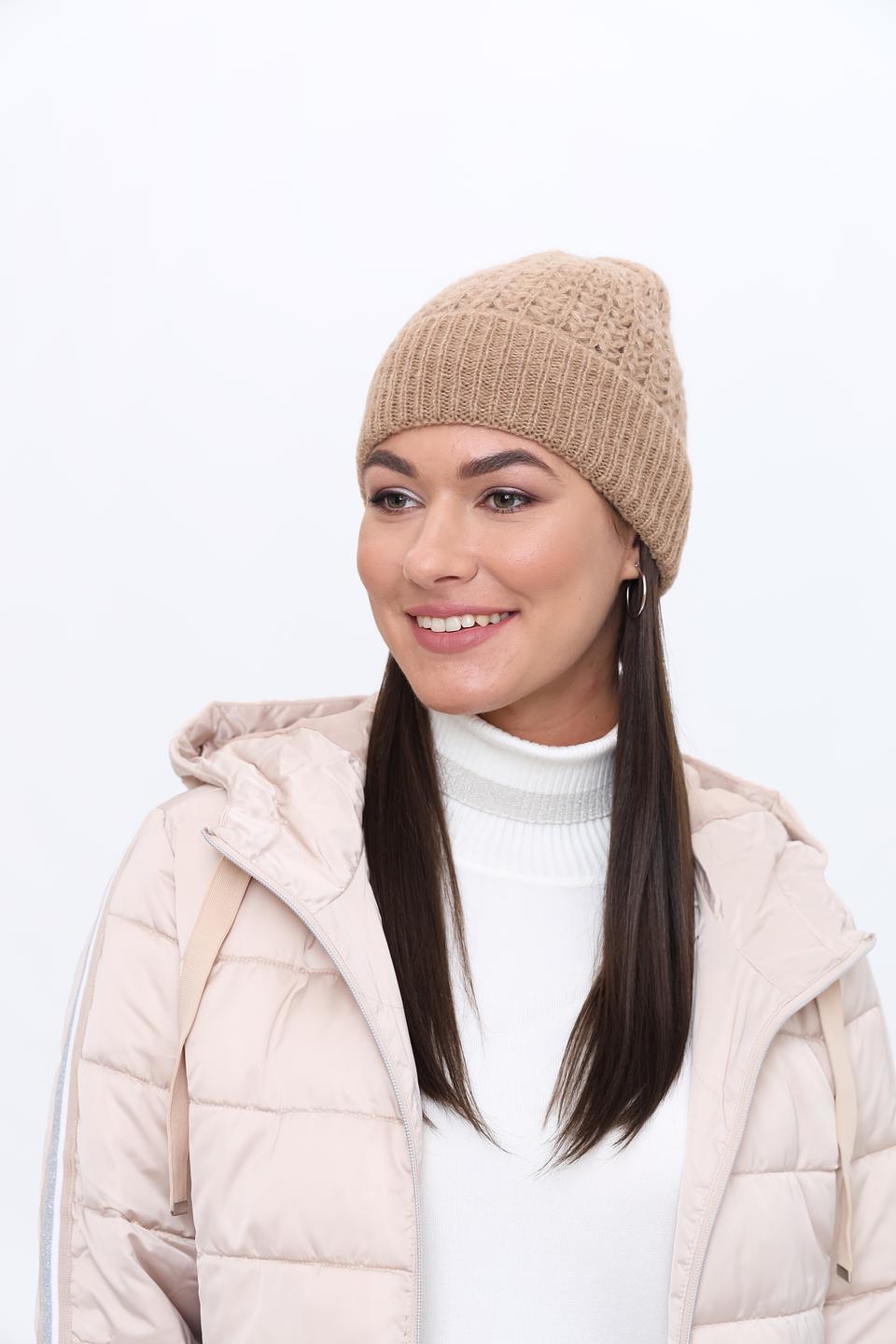 Шапка Penny Black вязаная бежевая