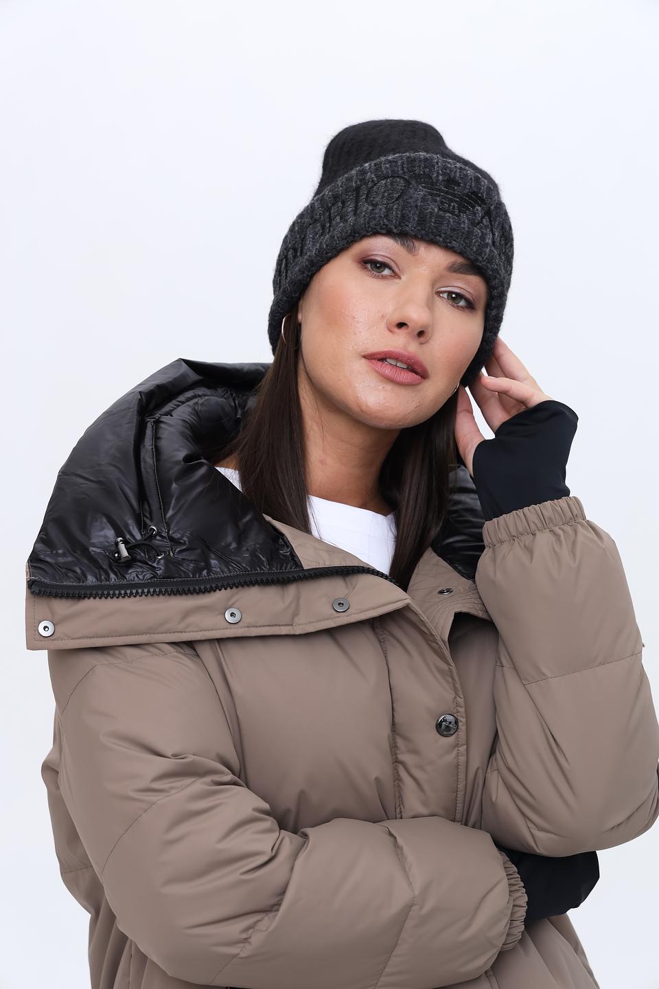 Шапка Emporio Armani чёрная с логотипом