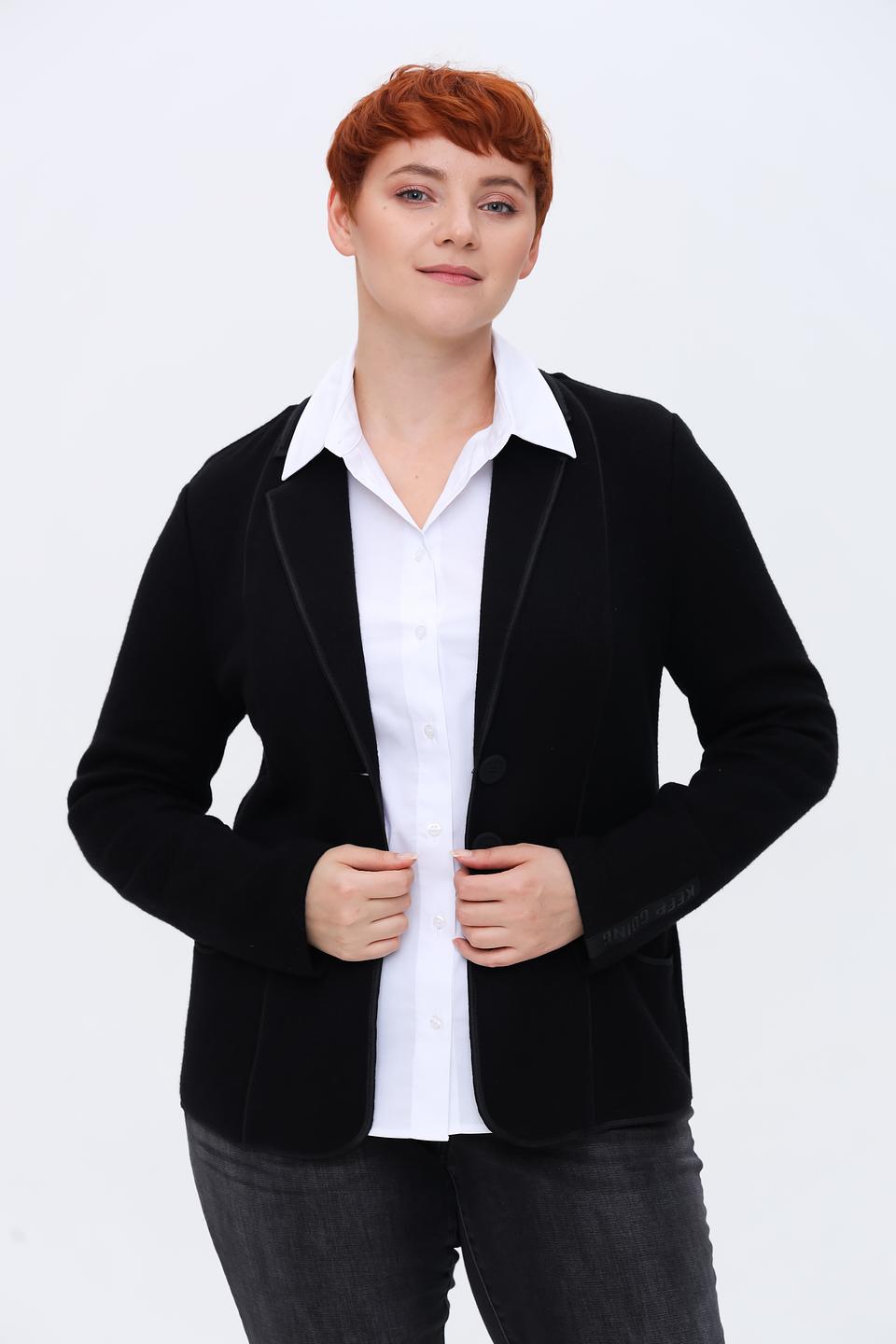 Жакет Tuzzi чёрный приталенный