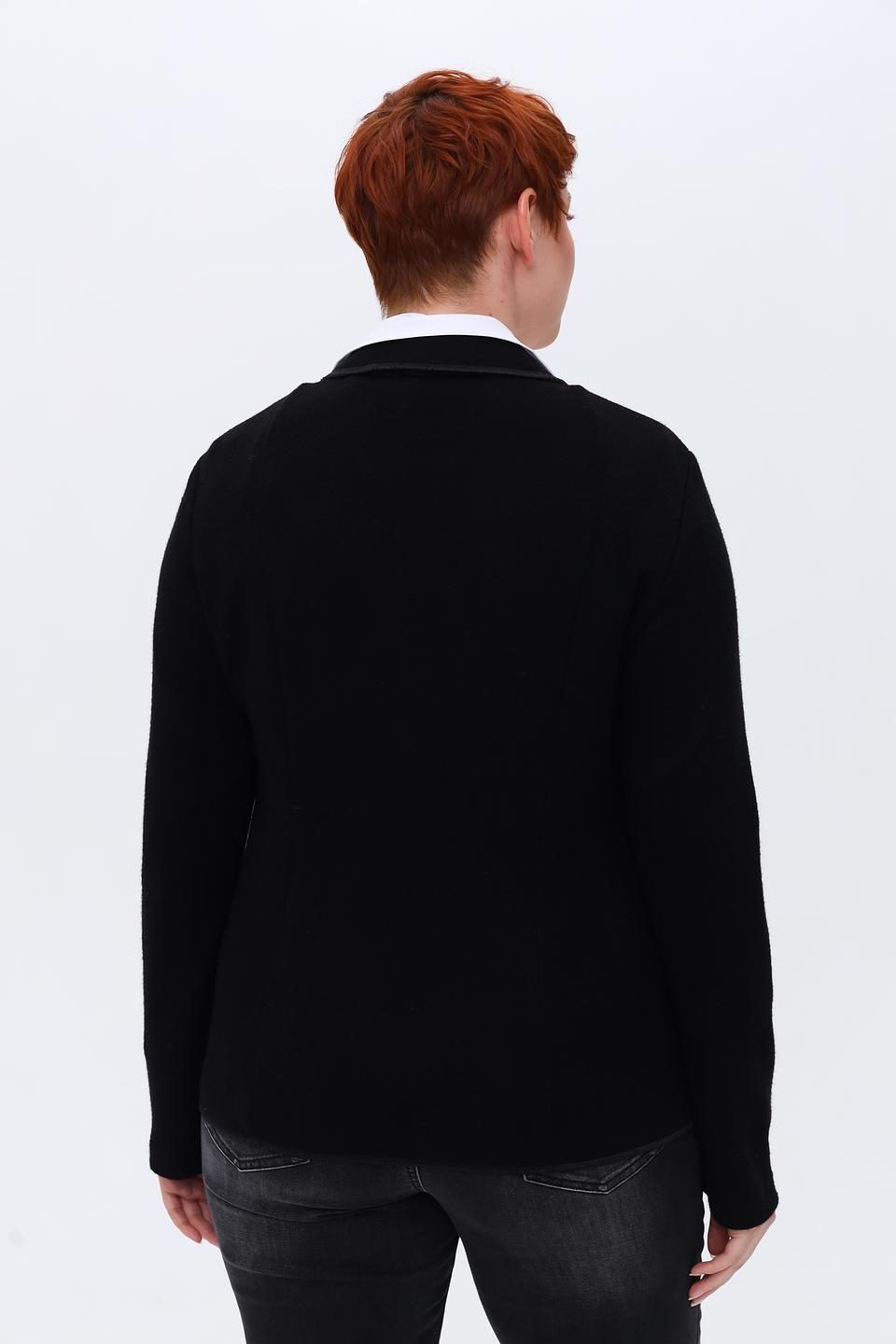 Жакет Tuzzi чёрный приталенный