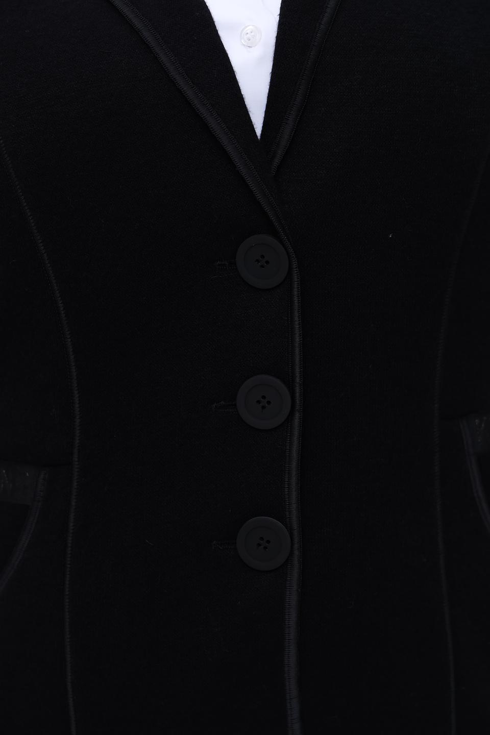 Жакет Tuzzi чёрный приталенный