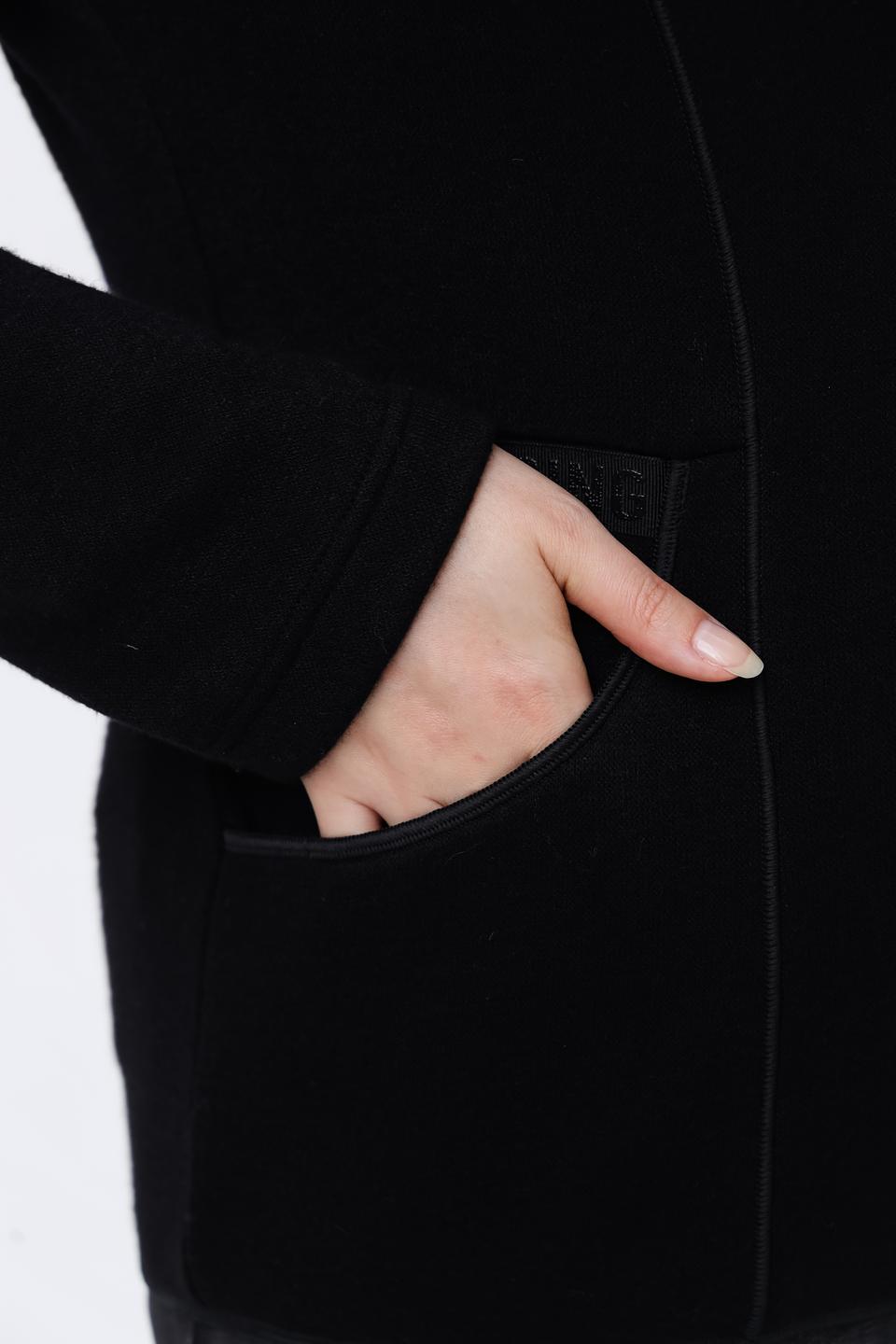 Жакет Tuzzi чёрный приталенный