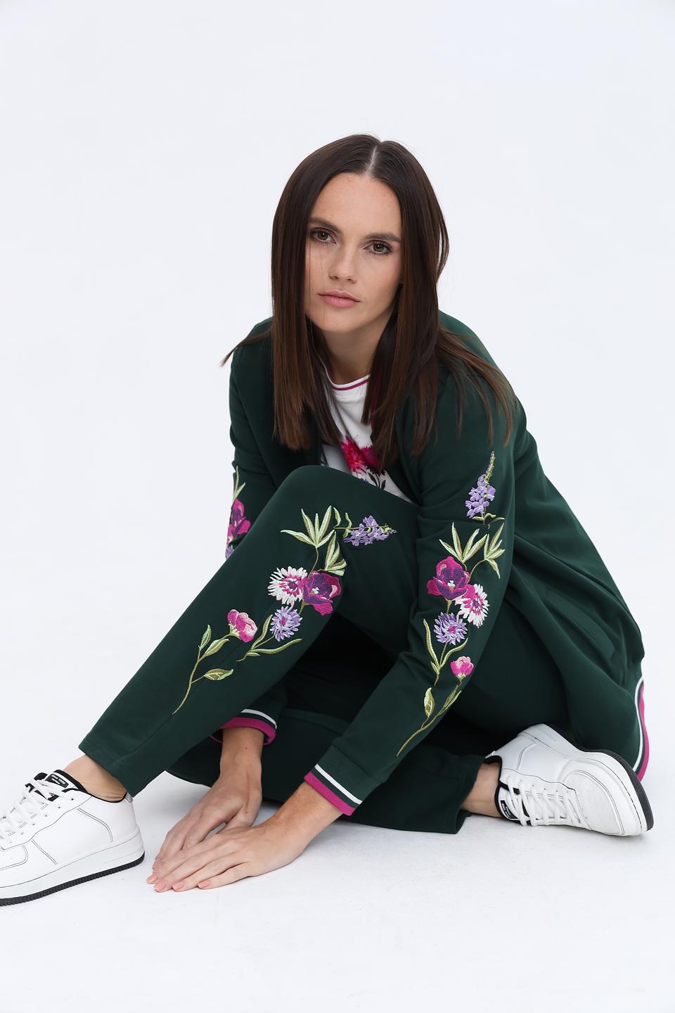 Толстовка Just Valeri с вышивкой