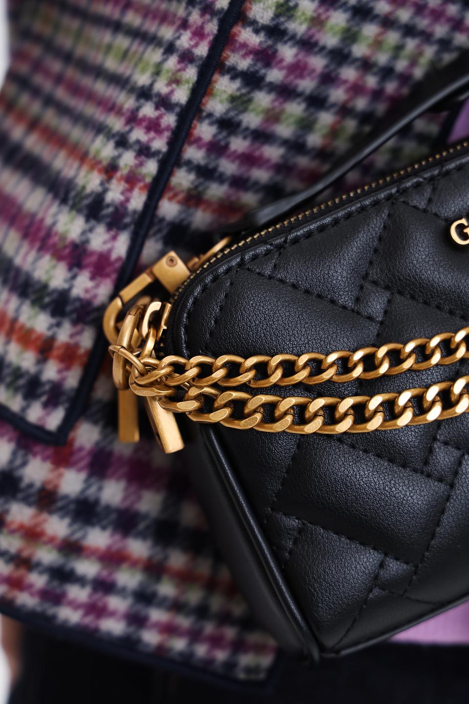 Сумка Guess жен. с цепочкой чёрная