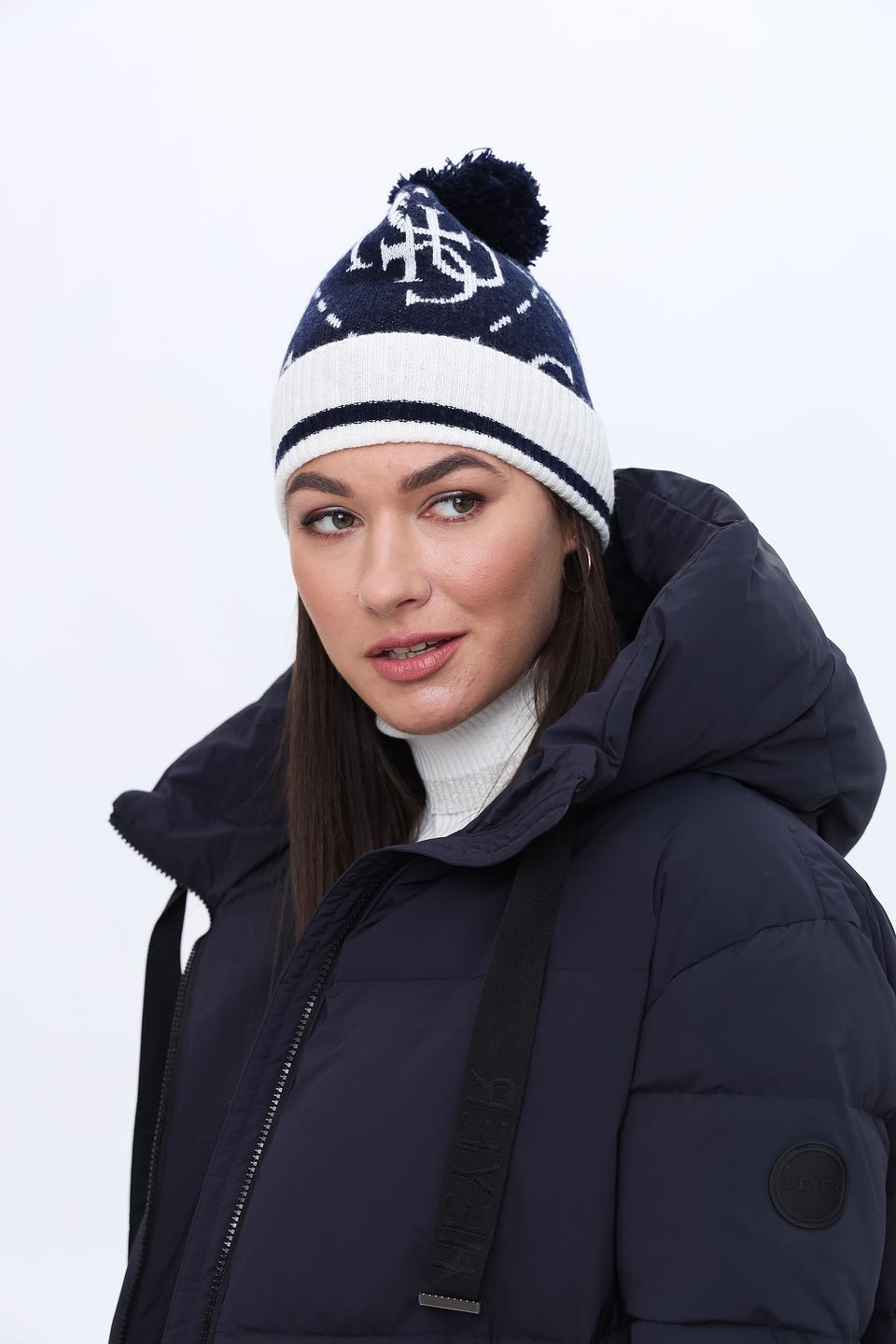 Шапка Guess с помпоном синяя