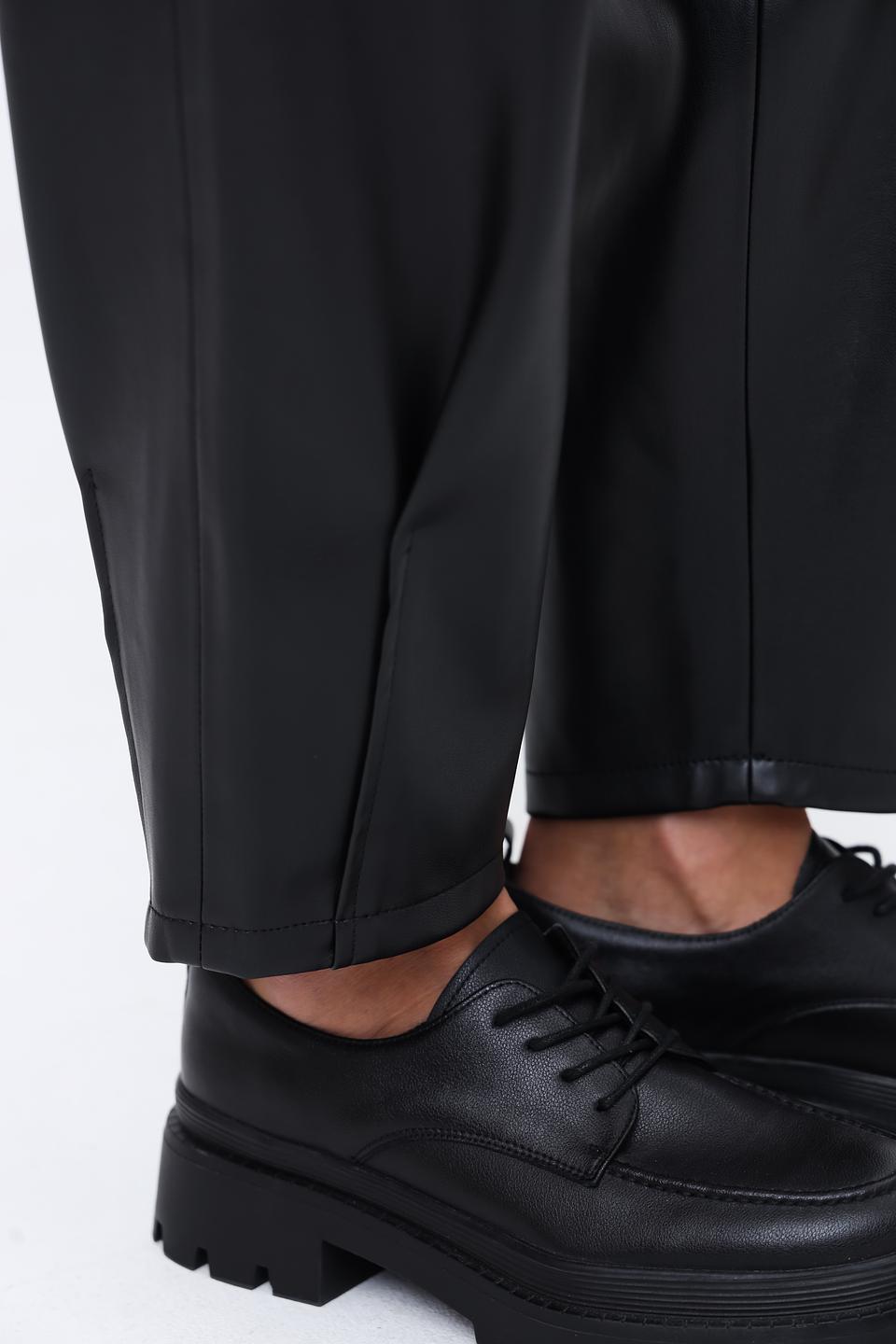 Брюки Hugo из экокожи чёрные