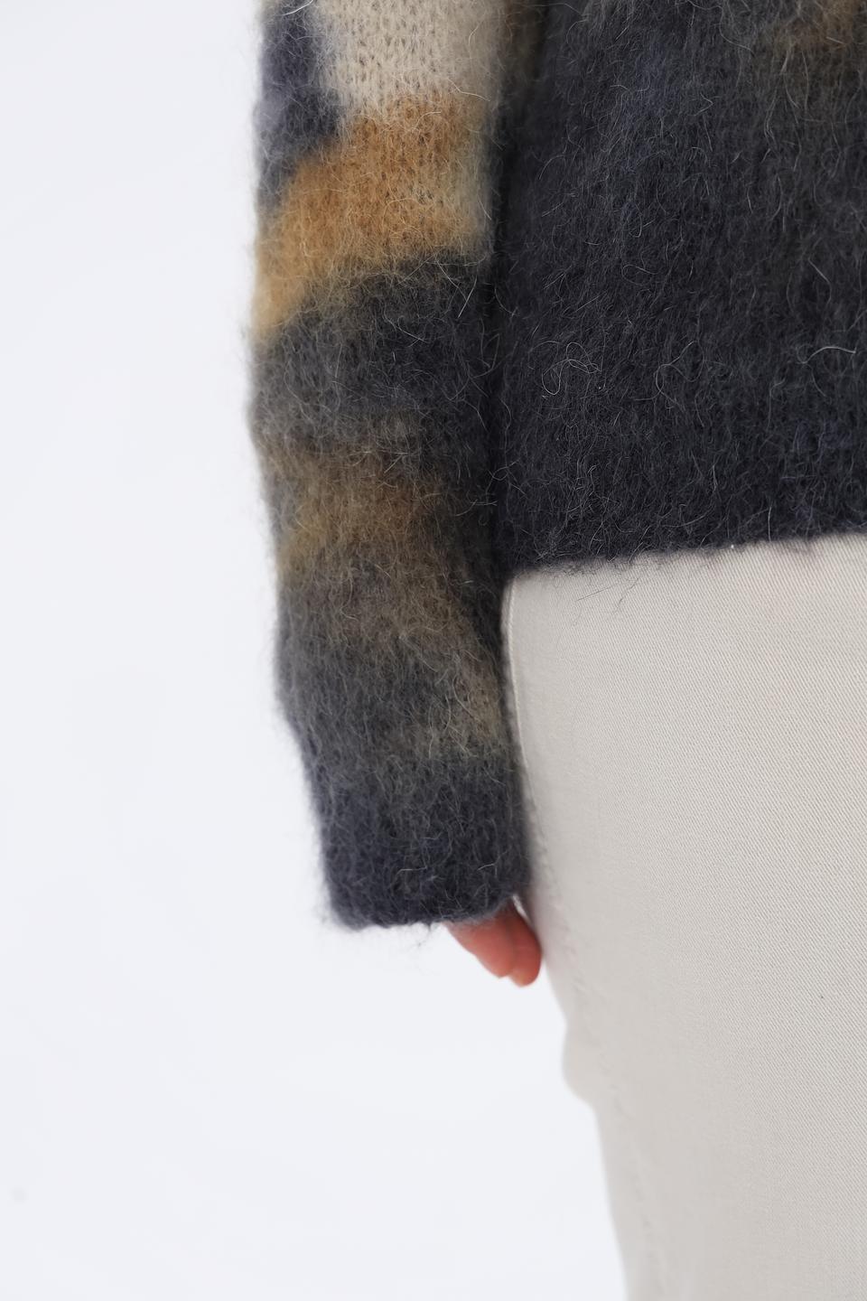 Пуловер Catnoir с узором мрамор