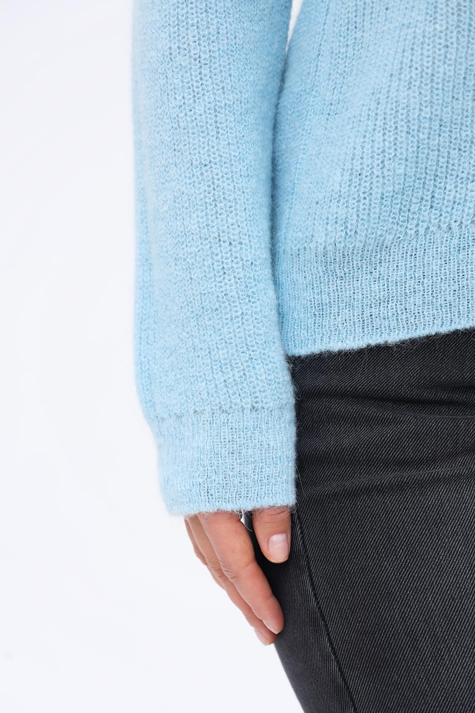 Пуловер Maerz V-образный голубой
