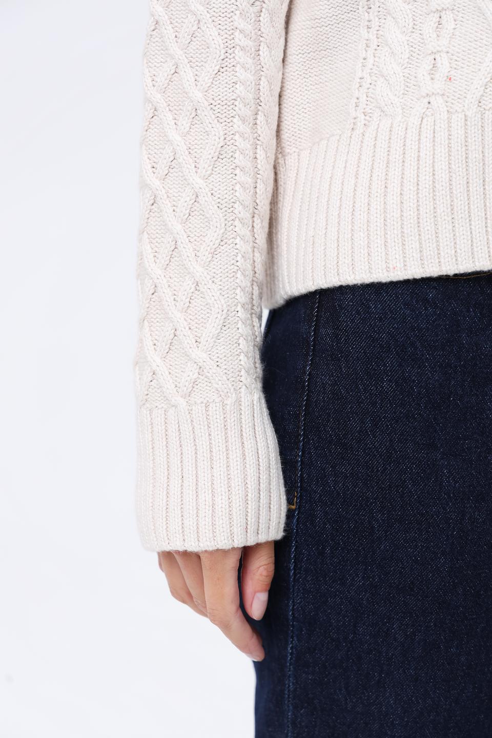 Пуловер Oui с косами кремовый