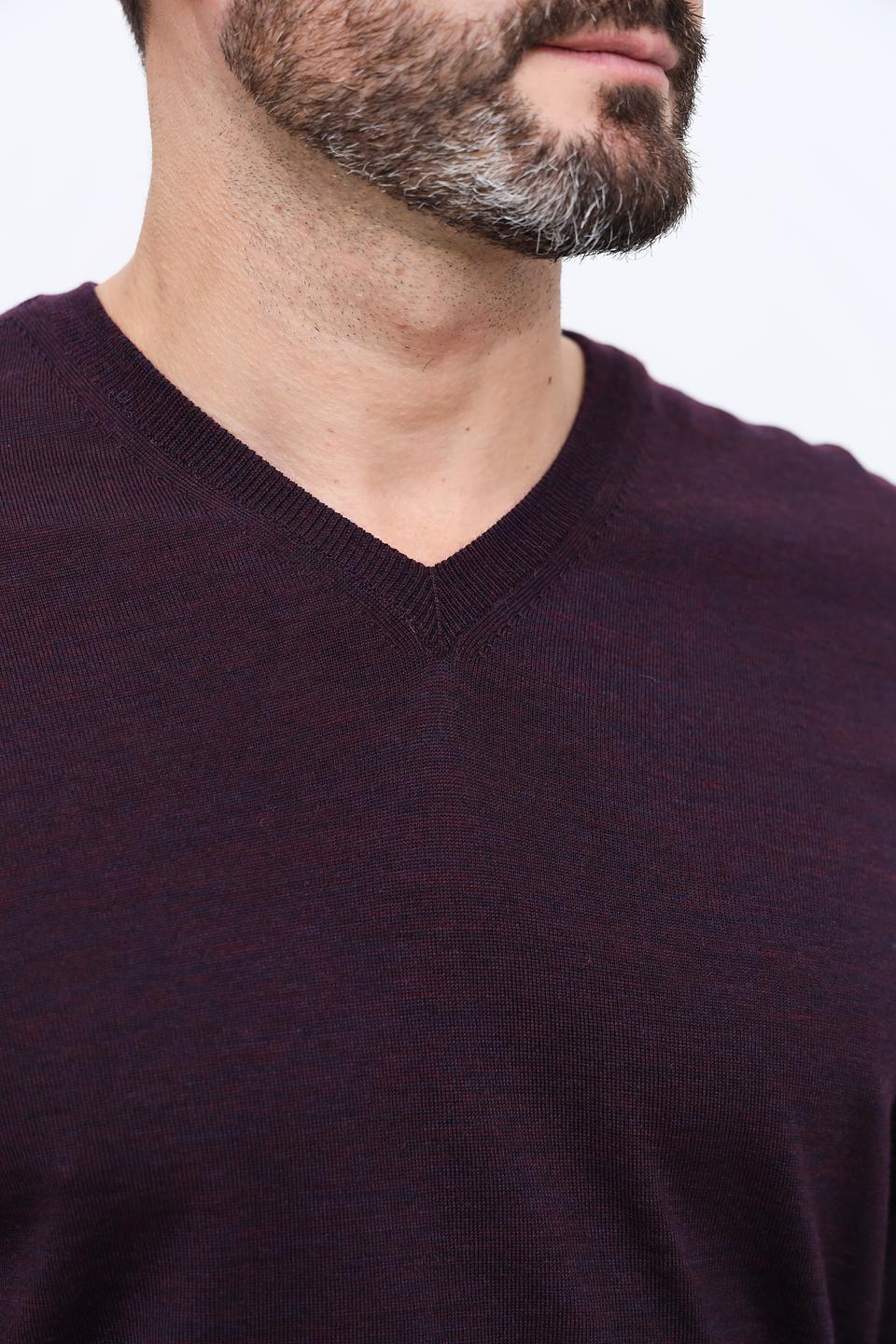 Джемпер Boss Black V-образный бордовый