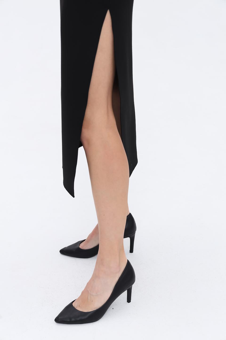 Платье Hugo черное с вырезом