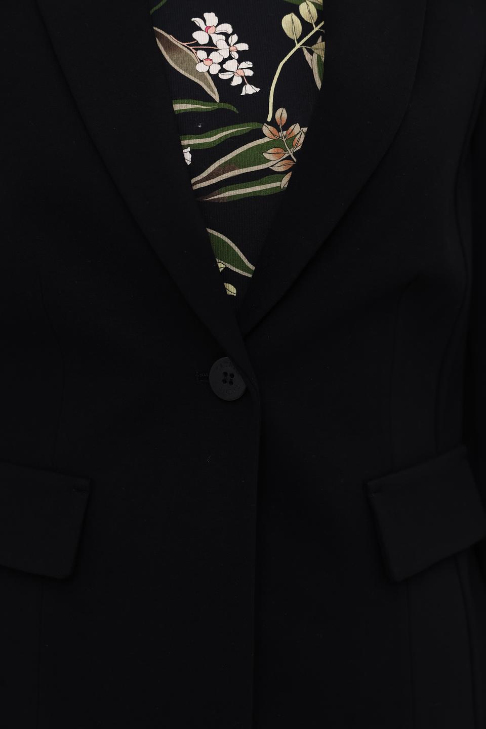 Жакет Catnoir чёрный приталенный