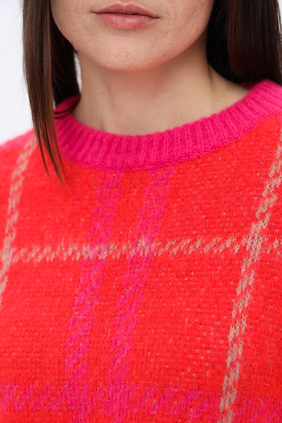 Пуловер Oui в клетку фуксия