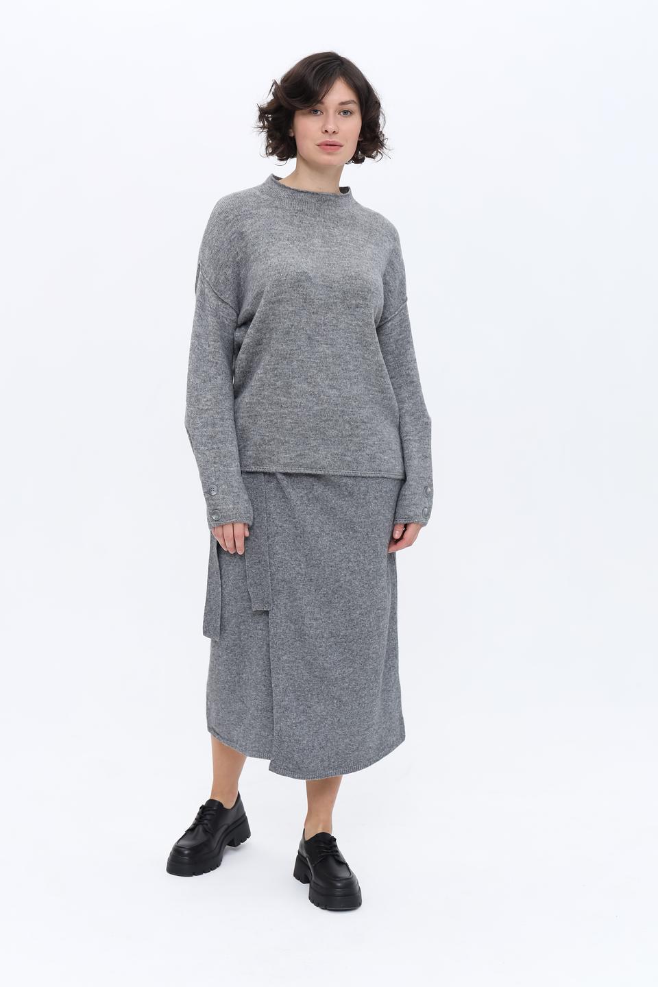 Пуловер Monari серый с пуговицами