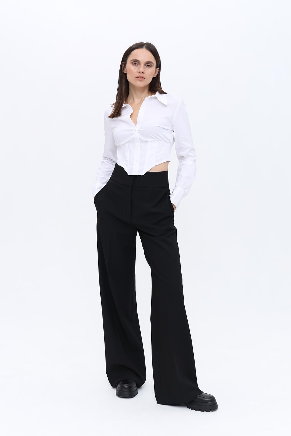 Блуза Alcott женская белая с фигурным вырезом