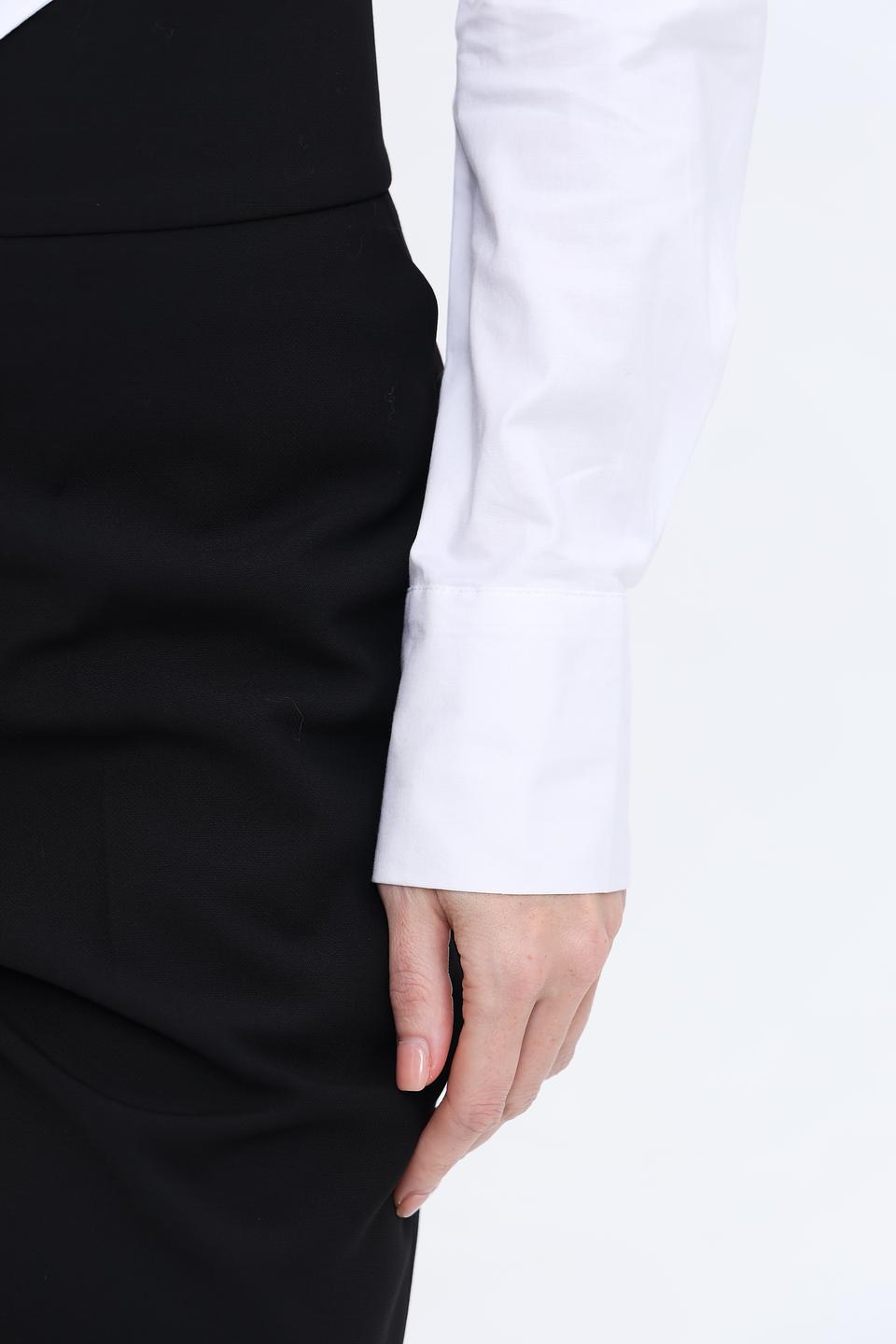 Блуза Alcott женская белая с фигурным вырезом