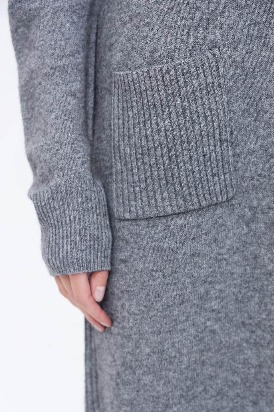 Платье Oui вязаное серое