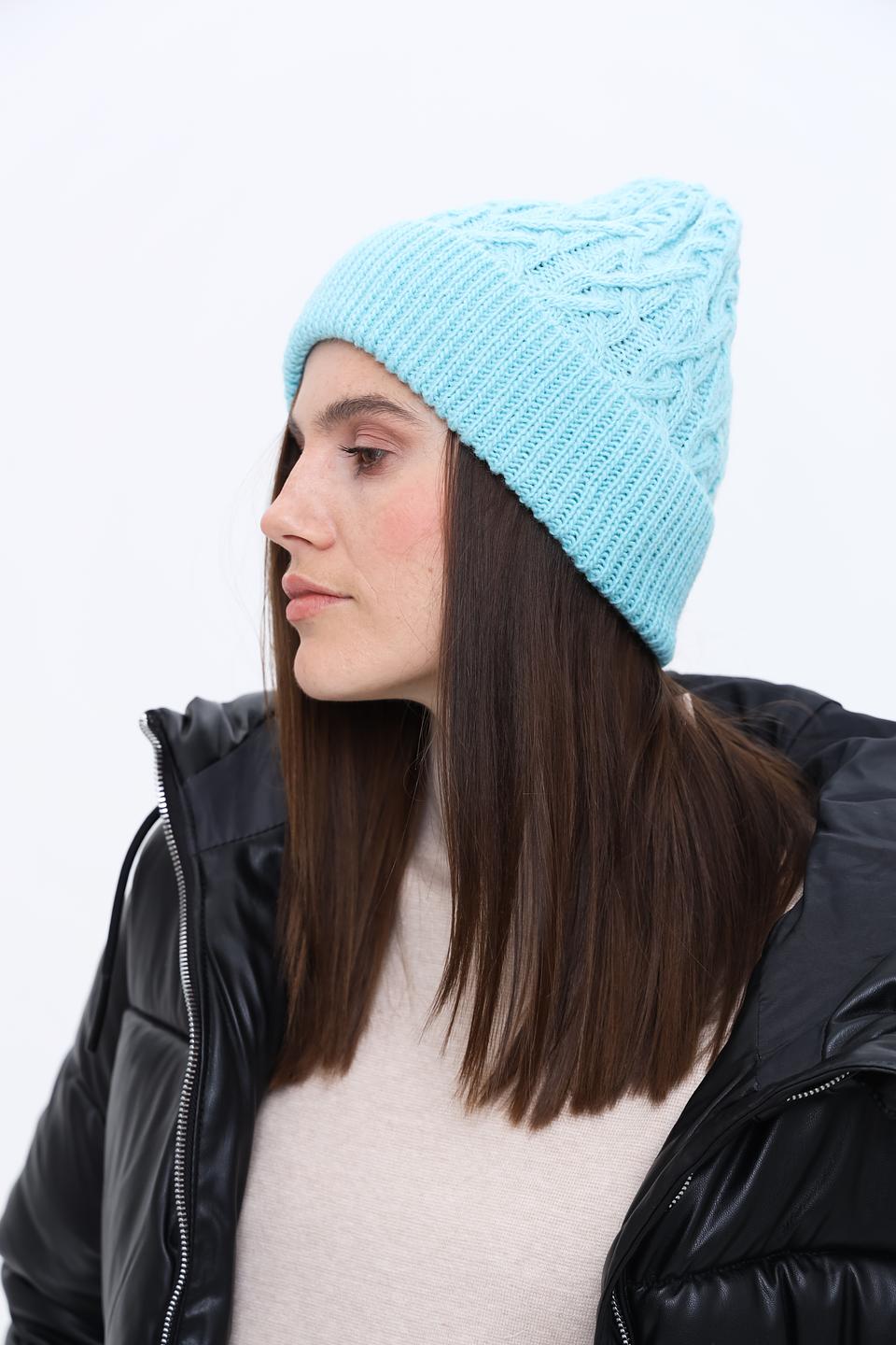 Шапка Seeberger голубая с косами