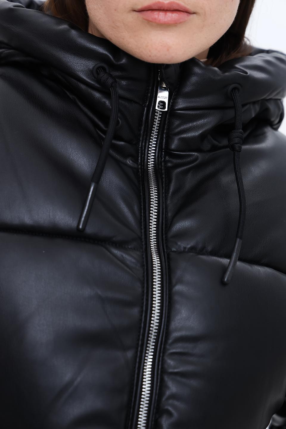 Куртка Alcott женская из экокожи чёрная
