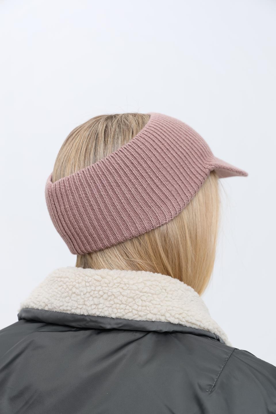 Кепка Adel с козырьком пудровый