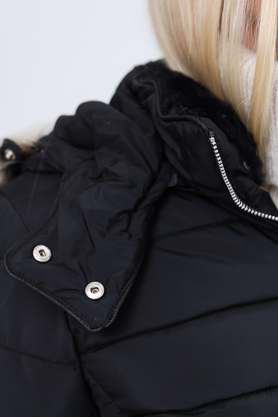 Куртка Alcott стеганая чёрная