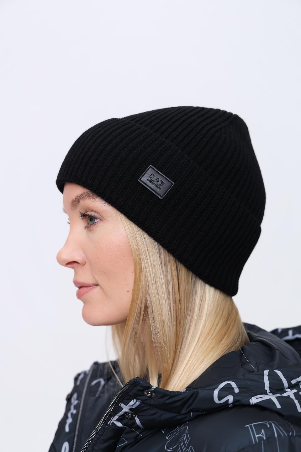 Шапка EA7 женская чёрная