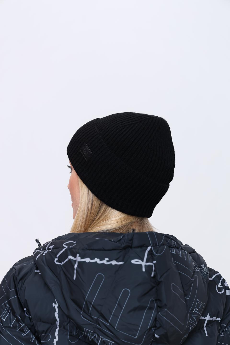 Шапка EA7 женская чёрная