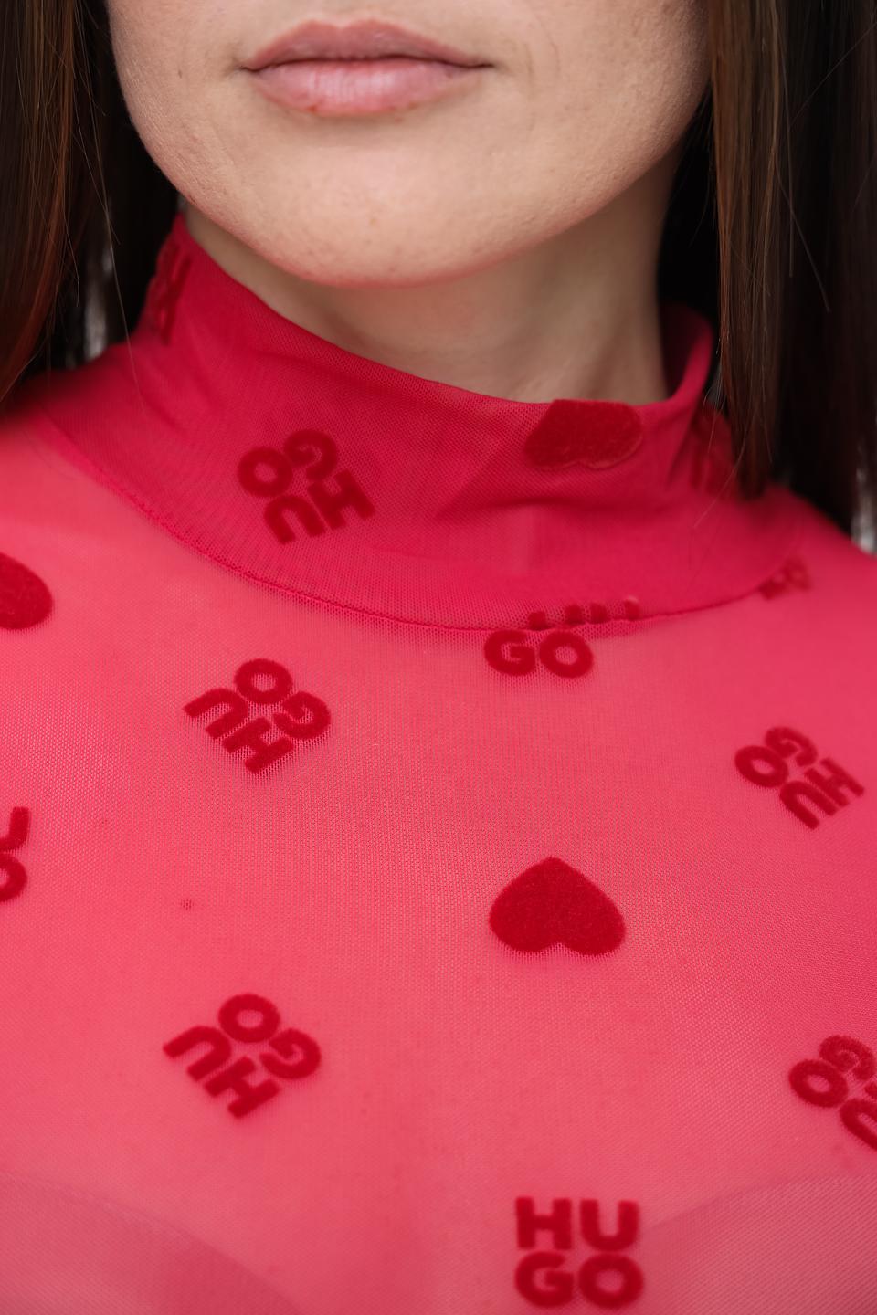Водолазка Hugo с принтом сердец